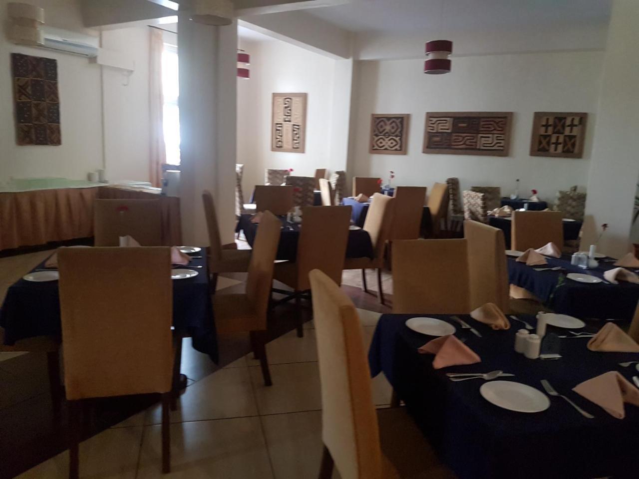 The Vic Hotel Кисуму Екстериор снимка