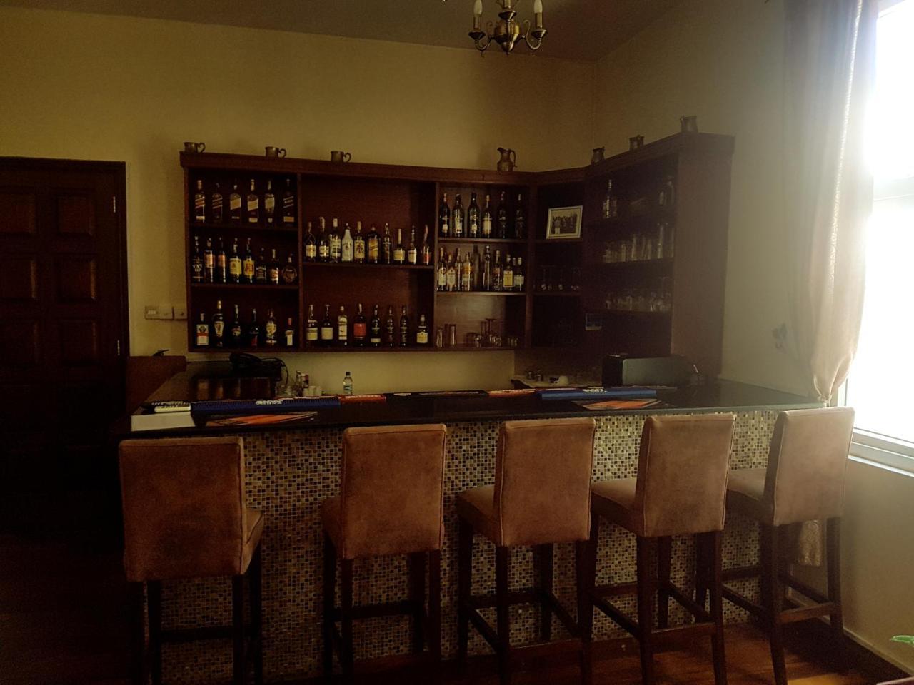 The Vic Hotel Кисуму Екстериор снимка
