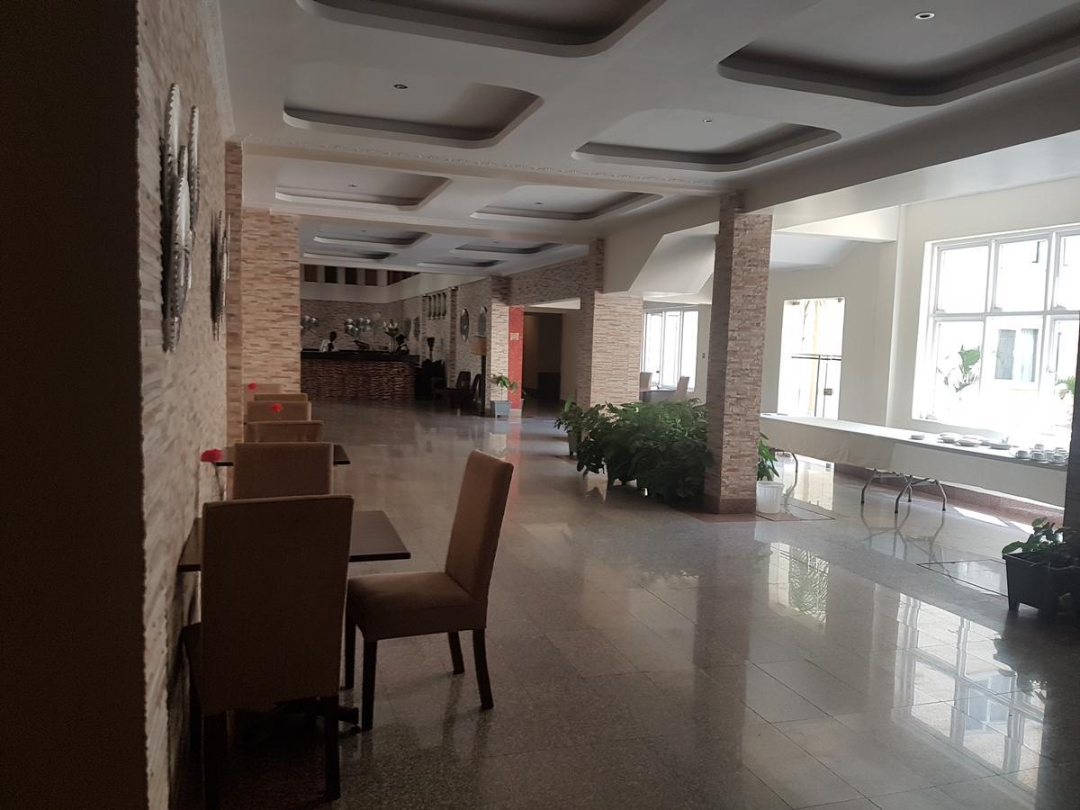 The Vic Hotel Кисуму Екстериор снимка