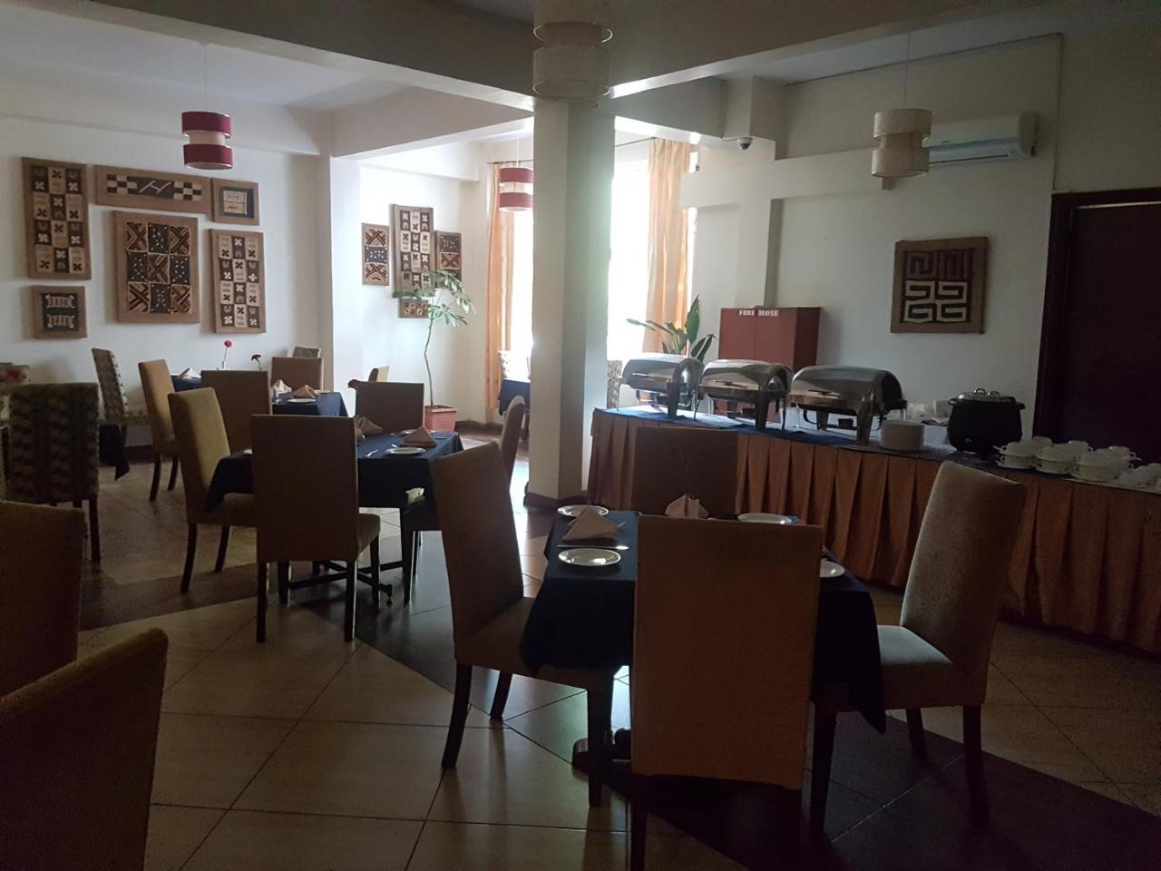 The Vic Hotel Кисуму Екстериор снимка